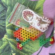 Брелок из термомозайки лягушка+подарок), в Екатеринбурге