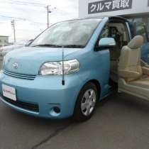 Toyota Porte хетчбек для водителя колясочника, в Москве